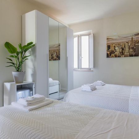 Center Rooms Piacenza Luaran gambar