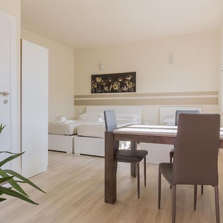 Center Rooms Piacenza Luaran gambar