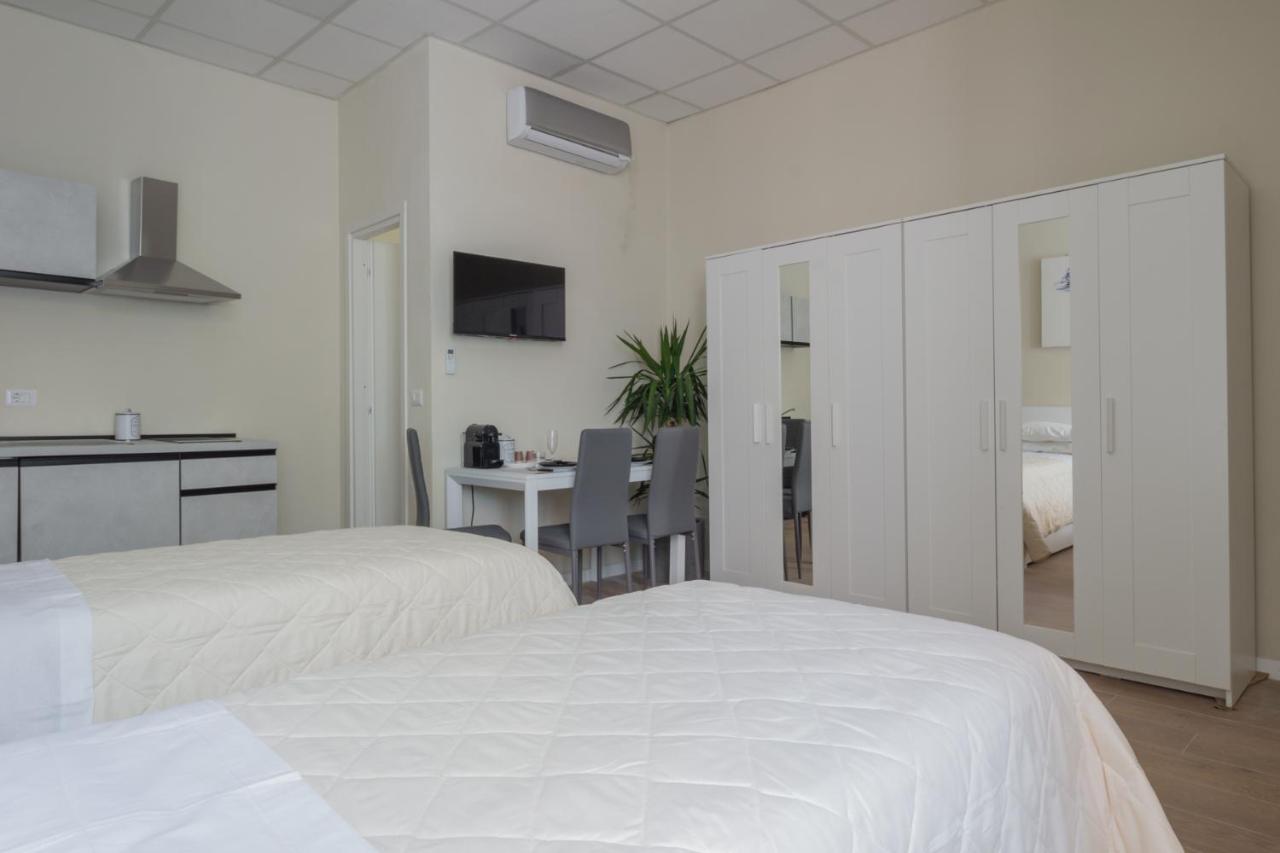 Center Rooms Piacenza Luaran gambar