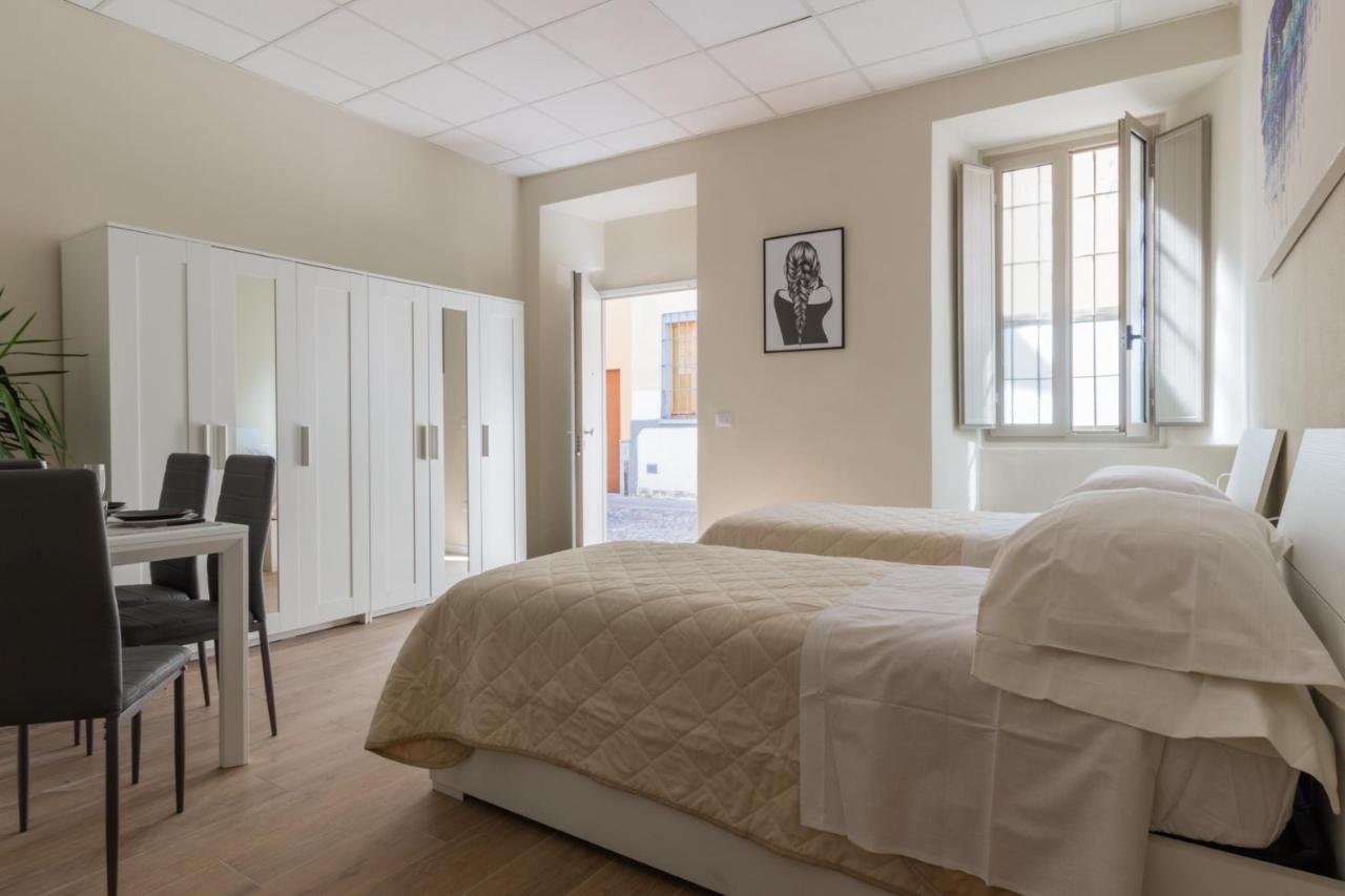 Center Rooms Piacenza Luaran gambar