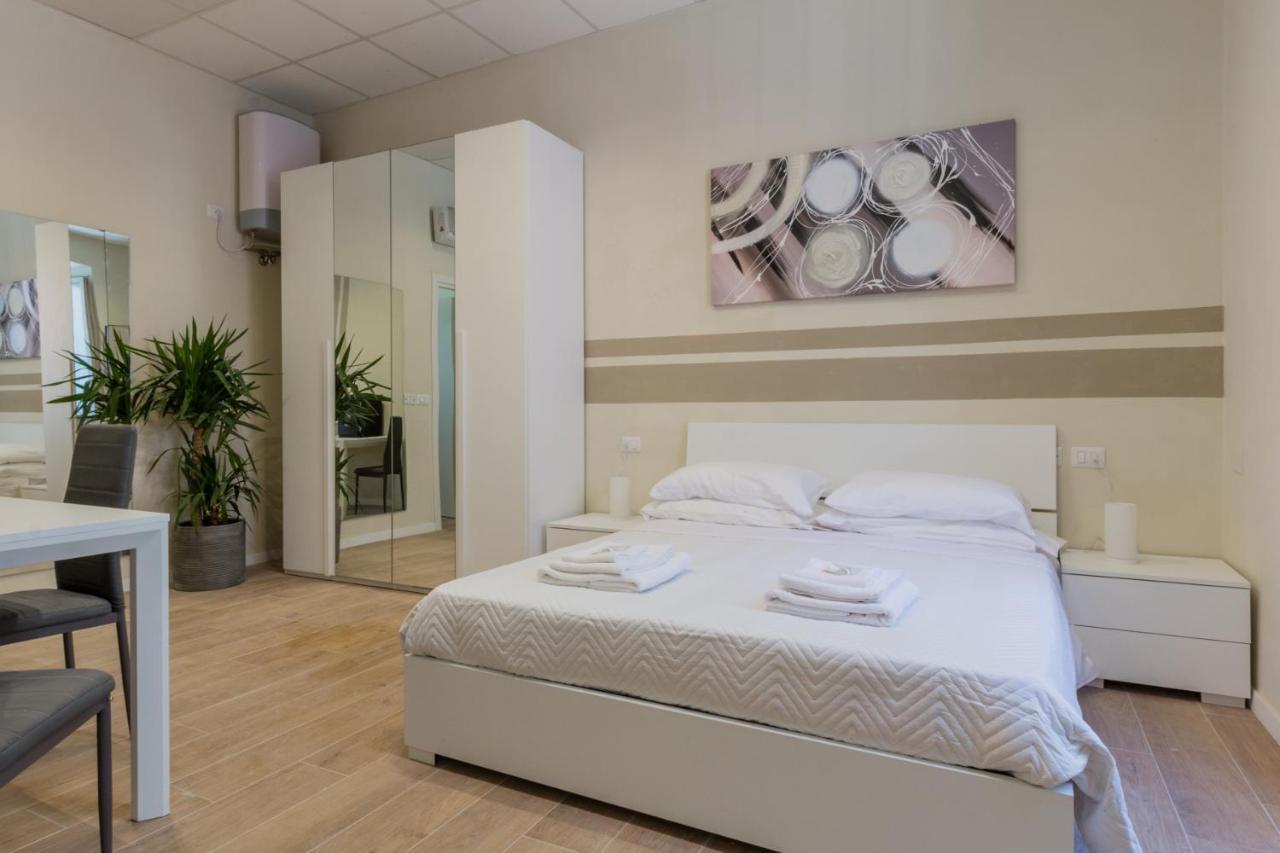 Center Rooms Piacenza Luaran gambar
