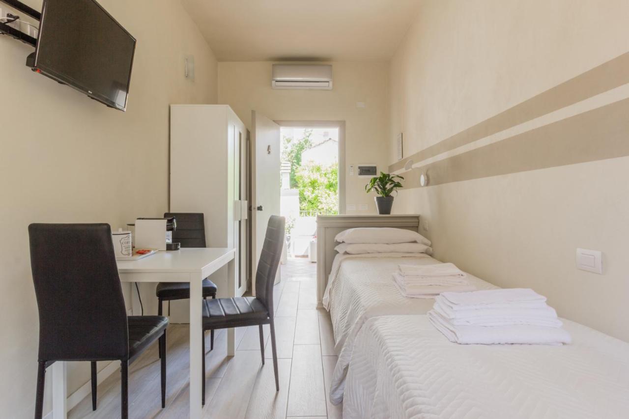 Center Rooms Piacenza Luaran gambar