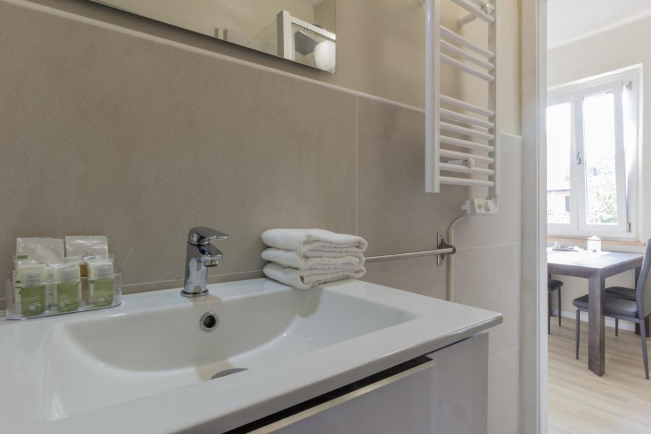 Center Rooms Piacenza Luaran gambar